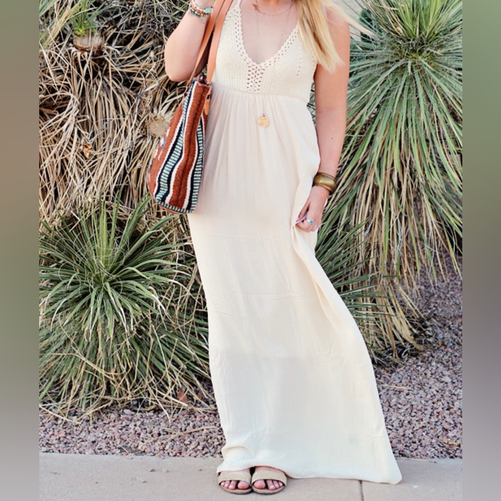 Design Lab Lord Taylor Crochet Maxi Dress Size Large